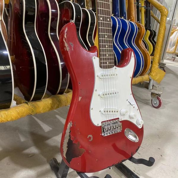 aged st electric guitar candy apple red 100% man made elder body rosewood fingerboard guitara 
aged st electric guitar candy apple red 100% man made elder body rosewood fingerboard guitara