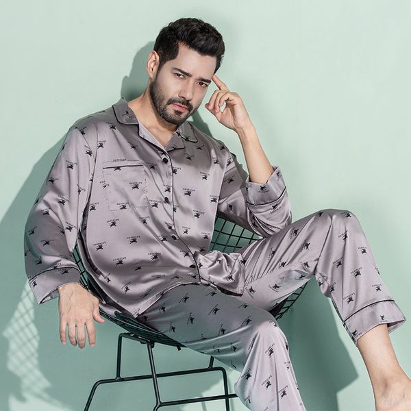 spring summer male pajamas long-sleeved ice printing thin two-piece simulation silk home service suit, Black;brown
spring summer male pajamas long-sleeved ice printing thin two-piece simulation silk home service suit, Black;brown