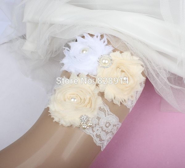 new design lace trim white and cream color wedding for bridal garter made of purple shabby flower handmade, Black;white
new design lace trim white and cream color wedding for bridal garter made of purple shabby flower handmade, Black;white