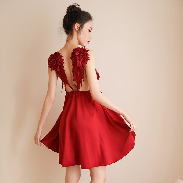 angle wing night dress with g-string embroidery spaghetti strap backless satin women sleepwear nightgown home wear y200425, Black;red
angle wing night dress with g-string embroidery spaghetti strap backless satin women sleepwear nightgown home wear y200425, Black;red