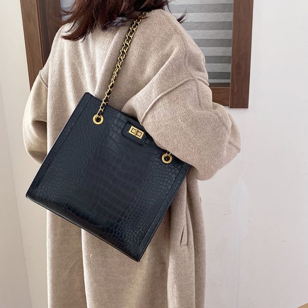 большая емкость женщин осень зима 2019 новая мода черный crossbody bagversatile атмосфера одна цепь сумка bagwinter женские shoul
большая емкость женщин осень зима 2019 новая мода черный crossbody bagversatile атмосфера одна цепь сумка bagwinter женские shoul