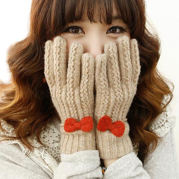 runying autumn winter new product, lovely sweet yarn, thickened and warm korean knitted cashmere pure wool gloves, Blue;gray
runying autumn winter new product, lovely sweet yarn, thickened and warm korean knitted cashmere pure wool gloves, Blue;gray