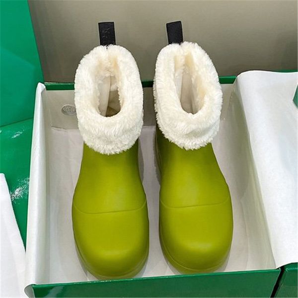 2021 new winter women's boots fashion snow boots black pink green red brown size eu: 35-40 
2021 new winter women's boots fashion snow boots black pink green red brown size eu: 35-40