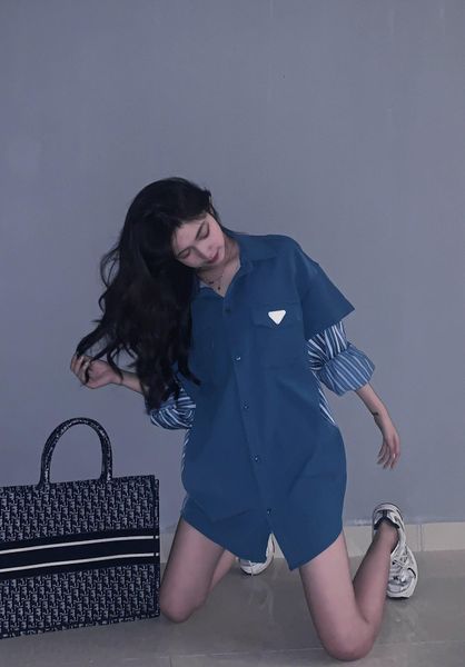 20ss seller blouse women hip hop street classic shirt imported material comfortable oversize long sleeve arm stitching label shirts, White
20ss seller blouse women hip hop street classic shirt imported material comfortable oversize long sleeve arm stitching label shirts, White