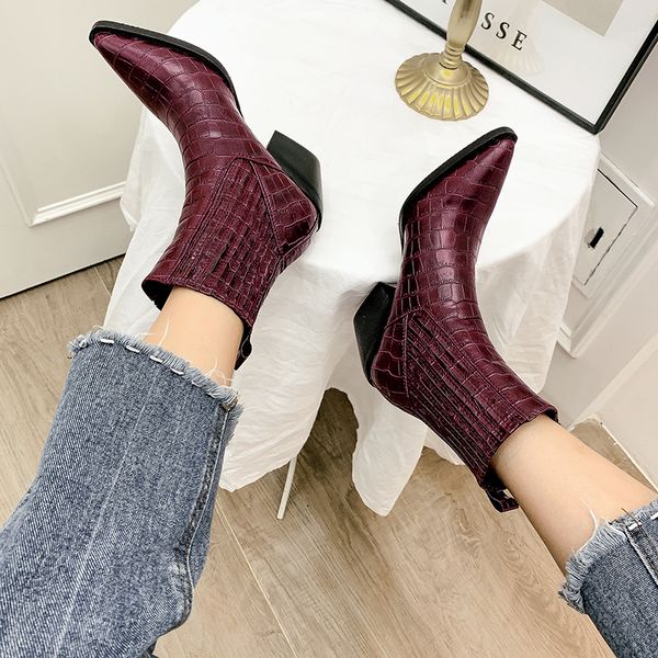 2021 women's boots plus size 22-27.two inches short winter plush pointed european toe and standard stone foot vvx0, Black
2021 women's boots plus size 22-27.two inches short winter plush pointed european toe and standard stone foot vvx0, Black