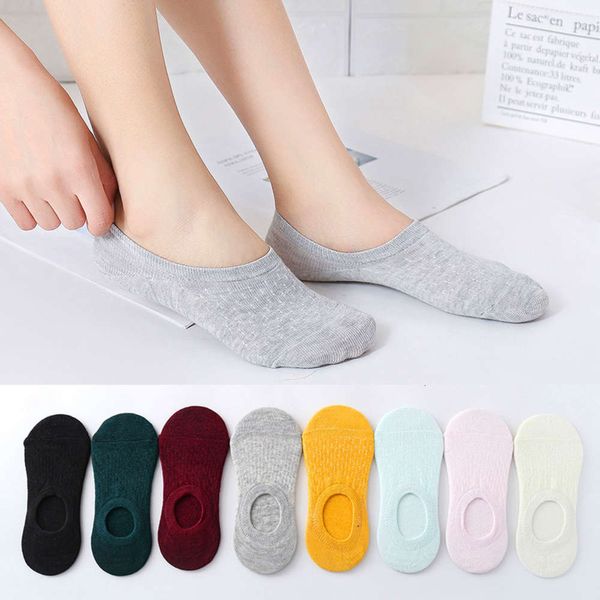 20218-color antiskid female invisible women boat summer polyester cotton korean version sweat absorbing casual socks, Black
20218-color antiskid female invisible women boat summer polyester cotton korean version sweat absorbing casual socks, Black