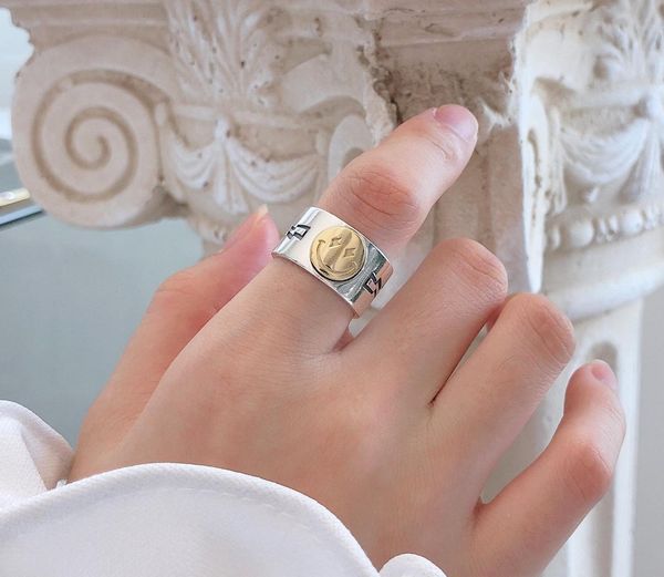 luxury design 925 sterling silver jewelry ring special golden smile face design ring hiphop design for gift01
luxury design 925 sterling silver jewelry ring special golden smile face design ring hiphop design for gift01