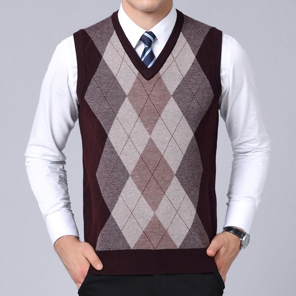 new fashion brand sweaters mens pullovers v neck slim fit jumpers knit sleeveless autumn korean style casual men clothes 201124, White;black
new fashion brand sweaters mens pullovers v neck slim fit jumpers knit sleeveless autumn korean style casual men clothes 201124, White;black