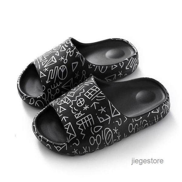 new designers red runner slide slippers soft sandals outdoor trainers sneakers baotou flat heel children's shoes size 17-30 a204, Black;red
new designers red runner slide slippers soft sandals outdoor trainers sneakers baotou flat heel children's shoes size 17-30 a204, Black;red