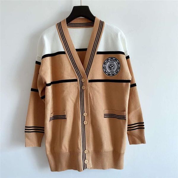 fashion women girls cardigan sweater knitted jacket print button stretch v-neck long sleeve knitwear fashion luxury design women's card, White;black
fashion women girls cardigan sweater knitted jacket print button stretch v-neck long sleeve knitwear fashion luxury design women's card, White;black