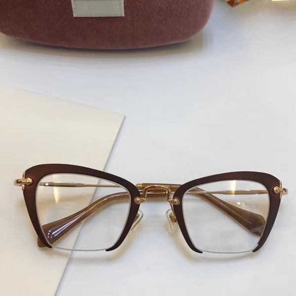 2021 new eyeglasses frame women men temperament eyeglass frames eyeglasses frame clear lens men glasses frame oculos 54qs and case
2021 new eyeglasses frame women men temperament eyeglass frames eyeglasses frame clear lens men glasses frame oculos 54qs and case