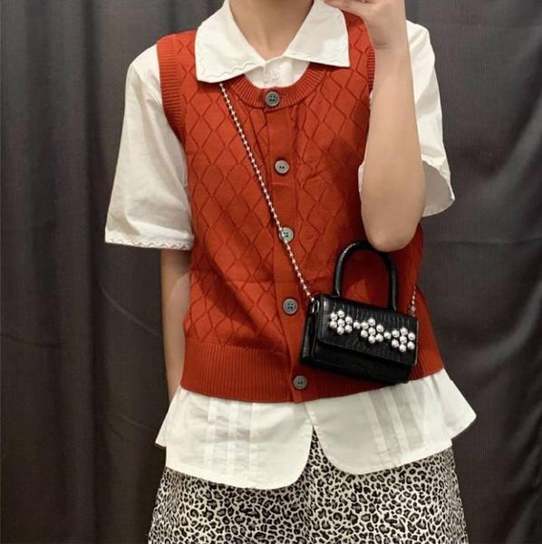 cross body flower ladies chain messenger bag vintage crocodile pattern women baguette simple solid color female handbags
cross body flower ladies chain messenger bag vintage crocodile pattern women baguette simple solid color female handbags