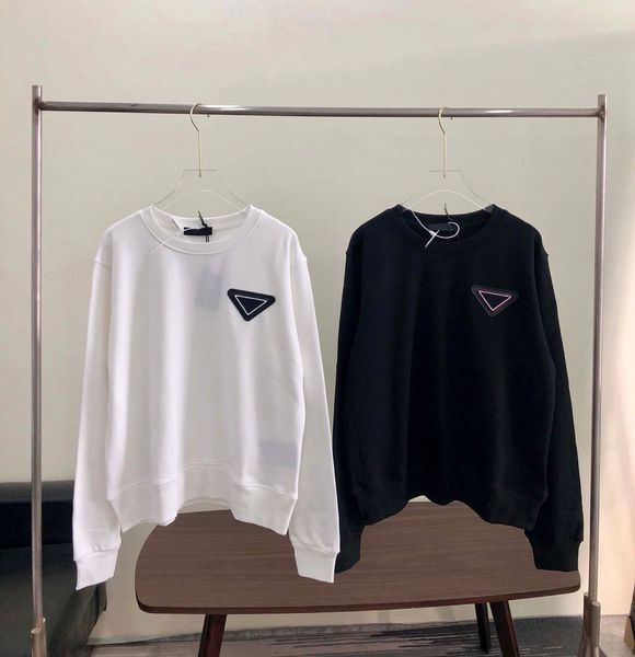 fashion desinger men women hoodies sweatshirt with silicone inverted triangle black white color autumn winter men women hoodies oversize s
fashion desinger men women hoodies sweatshirt with silicone inverted triangle black white color autumn winter men women hoodies oversize s
