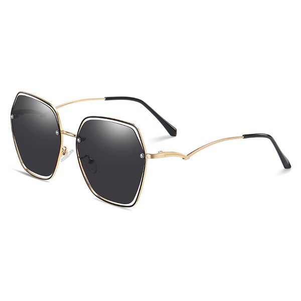 women's sunglasses polarized outdoor vintage classic men sun glasses luxury designer gradient lens female ladies uv400 2215, White;black
women's sunglasses polarized outdoor vintage classic men sun glasses luxury designer gradient lens female ladies uv400 2215, White;black