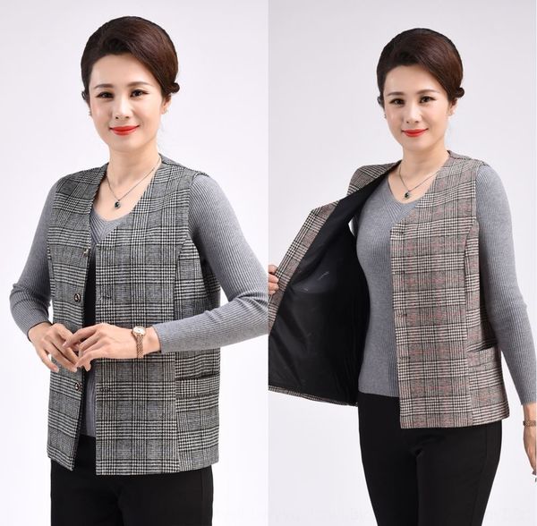 tzlnx spring and autumn female middle-aged vest slim grandma large size vest cloth fit inside and outside wear mom sleeveless thin waistcoat, White;black
tzlnx spring and autumn female middle-aged vest slim grandma large size vest cloth fit inside and outside wear mom sleeveless thin waistcoat, White;black