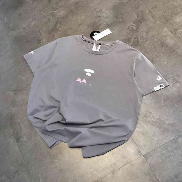2022 factory wholesale new high version summer ape lovers grey contrast letter women's and men's t-shirt 07096, White
2022 factory wholesale new high version summer ape lovers grey contrast letter women's and men's t-shirt 07096, White