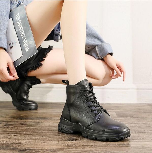 boots women's 2020 autumn and winter new thick-soled lace round toe women's shoes side zipper layer cowhide ankle boots, Black
boots women's 2020 autumn and winter new thick-soled lace round toe women's shoes side zipper layer cowhide ankle boots, Black
