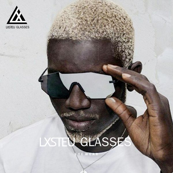 ins ultra fire integrated frameless trend men and women big frame sunglasses net red riding windproof glasses, White;black
ins ultra fire integrated frameless trend men and women big frame sunglasses net red riding windproof glasses, White;black