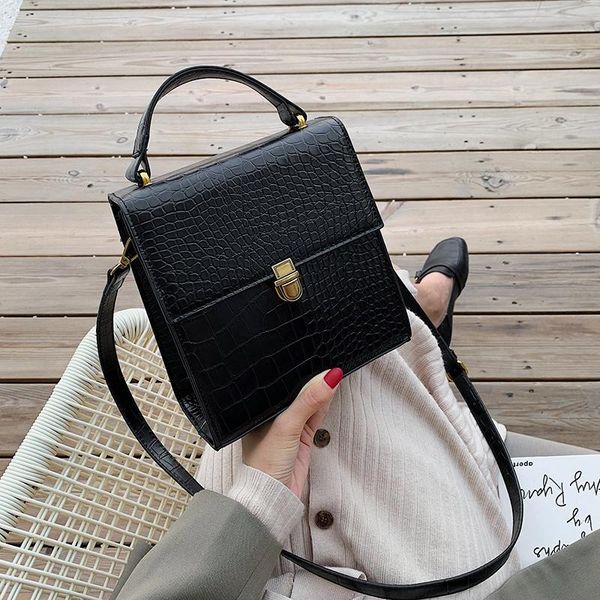 crocodile pattern 2020 brand designer women pu leather handbags small shoulder crossbody bags for women flap sac
crocodile pattern 2020 brand designer women pu leather handbags small shoulder crossbody bags for women flap sac