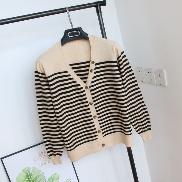 2021 new women's cropped female black stripe short v neck single breasted sweater woman knitted cardigan wvoz, White;black
2021 new women's cropped female black stripe short v neck single breasted sweater woman knitted cardigan wvoz, White;black