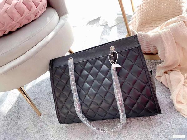 the new 2021 female angle tide bag bag, senior fashion sense niche design package joker ins tote bags
the new 2021 female angle tide bag bag, senior fashion sense niche design package joker ins tote bags