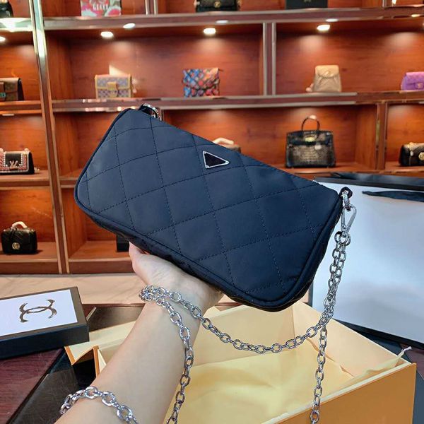 женской дизайнера crossbody сумки baguettes мода плечо цепь сумка черные повседневный стиль малые алмазные линии pd20101301
женской дизайнера crossbody сумки baguettes мода плечо цепь сумка черные повседневный стиль малые алмазные линии pd20101301