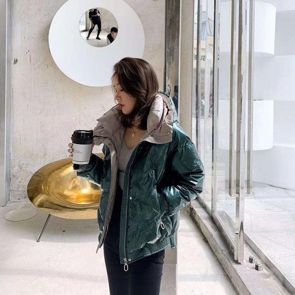 bottle disposable laser dazzle colour bright face down jacket female brief paragraph hooded fashion 90 white duck down jacket, Black
bottle disposable laser dazzle colour bright face down jacket female brief paragraph hooded fashion 90 white duck down jacket, Black