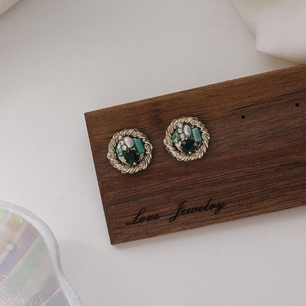 2021 new arrival sweet trendy green color crystal round stud earrings for women students elegant metal party pendiente, Golden;silver
2021 new arrival sweet trendy green color crystal round stud earrings for women students elegant metal party pendiente, Golden;silver