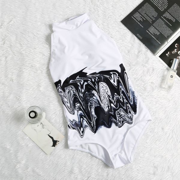 women's conservative print one piece bikini dahong swimsuit factory
women's conservative print one piece bikini dahong swimsuit factory