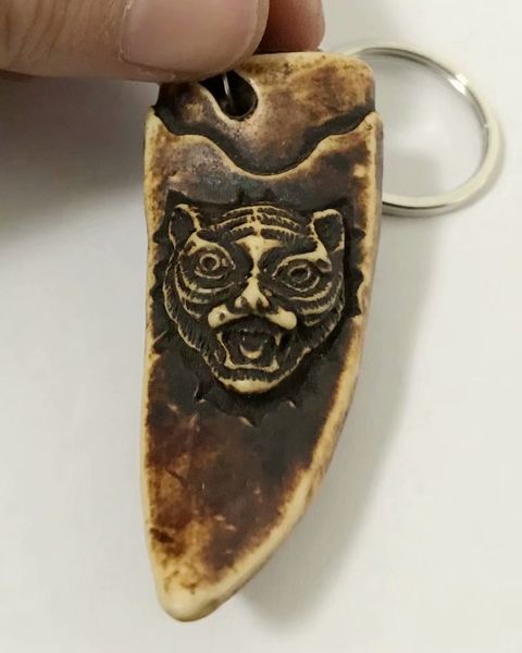 yqtdmy 12 pcs punk cool boy men's faux yak bone carved tiget king charms amulet keychain gift, Slivery;golden
yqtdmy 12 pcs punk cool boy men's faux yak bone carved tiget king charms amulet keychain gift, Slivery;golden