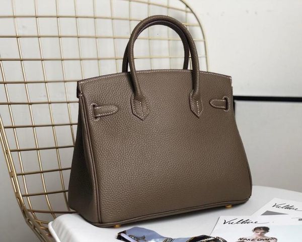 luxurys designers leather clutch bag 2020 new women original brand fashion handbags 30cm g
luxurys designers leather clutch bag 2020 new women original brand fashion handbags 30cm g