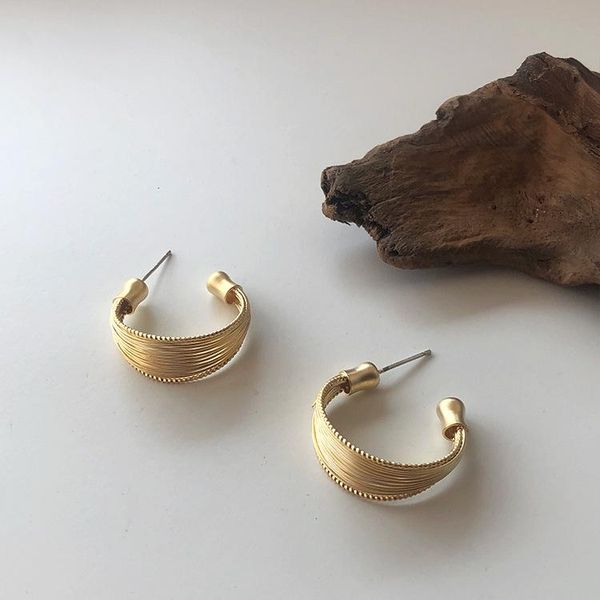 hoop & huggie 2021 korean elegant fairy anti allergy irregular brushed 14k gold earrings s925 sterling needle for women party jewelry, Golden;silver
hoop & huggie 2021 korean elegant fairy anti allergy irregular brushed 14k gold earrings s925 sterling needle for women party jewelry, Golden;silver