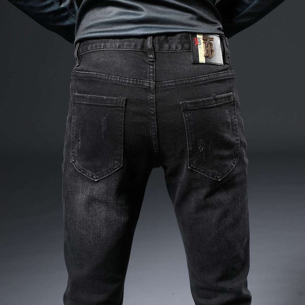 2020 new light luxury jeans men's autumn slim little foot elastic black grey trend student's home embroidery leather pants for men
2020 new light luxury jeans men's autumn slim little foot elastic black grey trend student's home embroidery leather pants for men