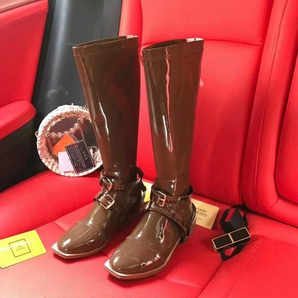 with autumn and winter boots custom mirror high stretch fabric super move inside lambskin artificial leather outsole, Black
with autumn and winter boots custom mirror high stretch fabric super move inside lambskin artificial leather outsole, Black