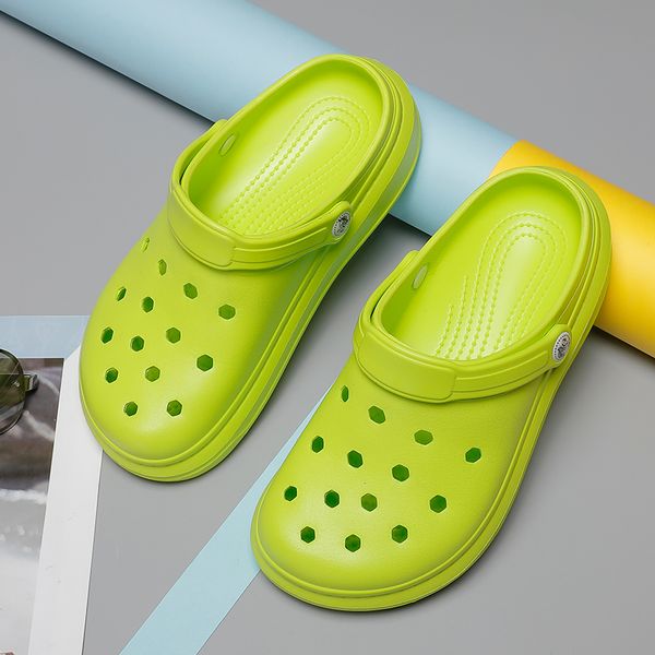 2020 new women summer casual sandals beach slippers breathable hole flats clogs water mules female shoes 0928, Black
2020 new women summer casual sandals beach slippers breathable hole flats clogs water mules female shoes 0928, Black
