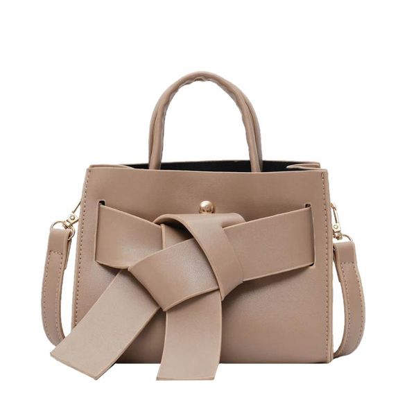 sweet girl handbag fashion female bow flap bag pu leather women's designer shoulder messenger bag
sweet girl handbag fashion female bow flap bag pu leather women's designer shoulder messenger bag