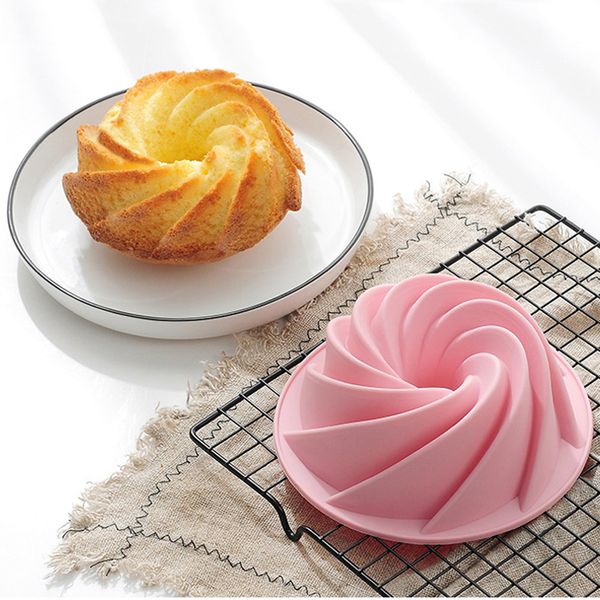 6 inch savarin bakeware cake mold household steaming silicone bakeware non-stick round kitchen baking tools cake mould 124 n2
6 inch savarin bakeware cake mold household steaming silicone bakeware non-stick round kitchen baking tools cake mould 124 n2