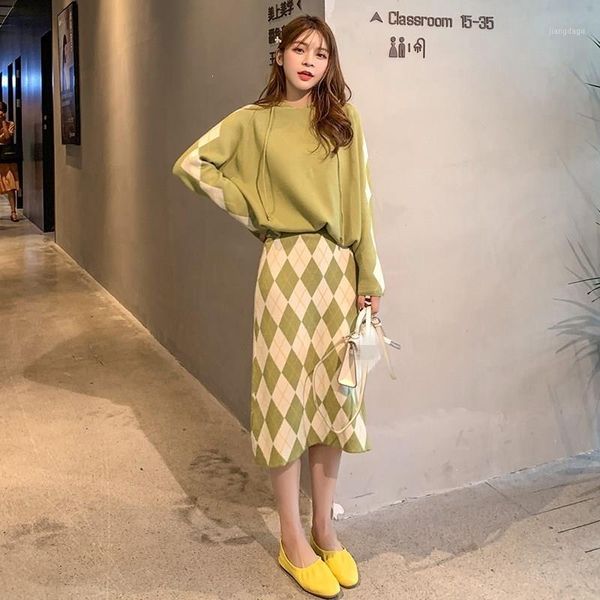 2019 casual knitted skirts and o-neck two piece sets loose hooded sweater and plaid midi skirt women's suits1, White
2019 casual knitted skirts and o-neck two piece sets loose hooded sweater and plaid midi skirt women's suits1, White