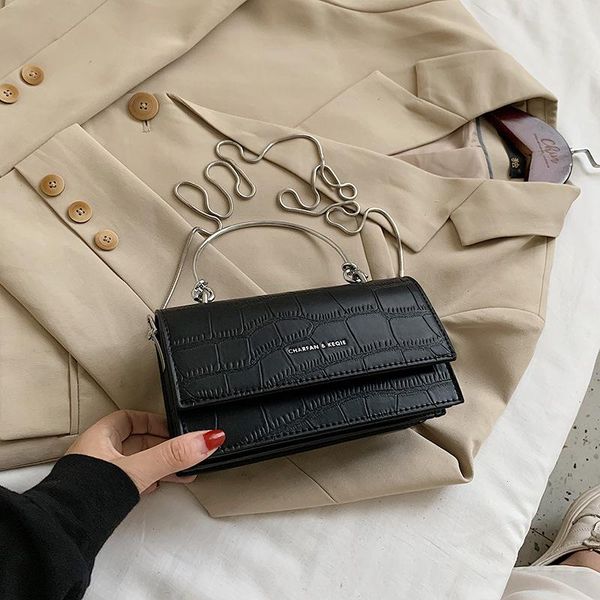 shangxin spring fashion handbag female bag 2021 trendy fashion lady messenger bag shoulder chain small square
shangxin spring fashion handbag female bag 2021 trendy fashion lady messenger bag shoulder chain small square