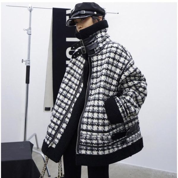 women's oversized lambwool fur coat thickened lamb velvet plaid motorcycle bomber street autumn winter wool jacket woman1, Black
women's oversized lambwool fur coat thickened lamb velvet plaid motorcycle bomber street autumn winter wool jacket woman1, Black