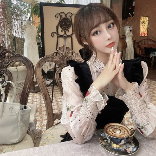 autumn 2020 new french flower waist shirt + black lace up vest two piece fashion suit for women
autumn 2020 new french flower waist shirt + black lace up vest two piece fashion suit for women
