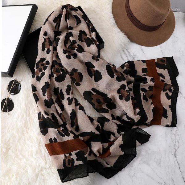 2020 new winter women scarf cotton leopard print hijabs blanket lady shawls and wrap warm foulard female bandana1, Blue;gray
2020 new winter women scarf cotton leopard print hijabs blanket lady shawls and wrap warm foulard female bandana1, Blue;gray