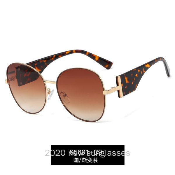 sunglasses 2021 fashion rround women brand designer oversized gradient leopard punk sun glasses style shades uv400 nx, White;black
sunglasses 2021 fashion rround women brand designer oversized gradient leopard punk sun glasses style shades uv400 nx, White;black