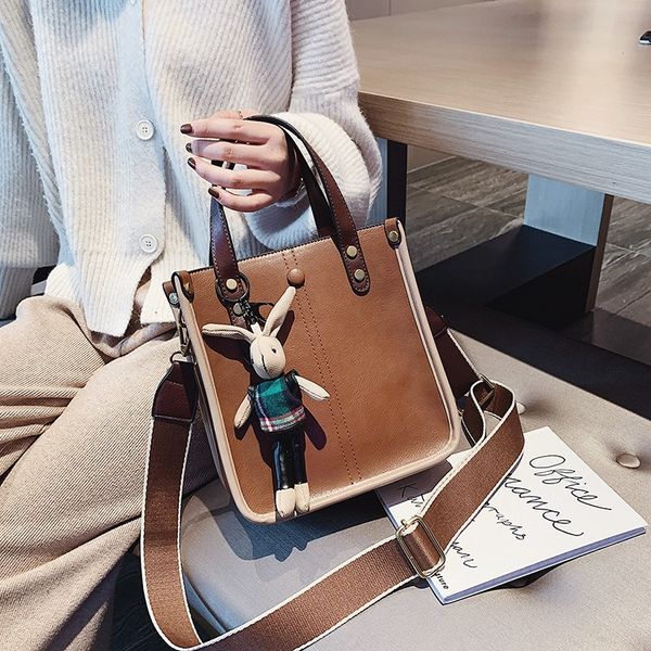 2020 casual handbags women pu leather shoulder bags designer vintage crossbody bags female small messenger bag bolsa feminina c1223
2020 casual handbags women pu leather shoulder bags designer vintage crossbody bags female small messenger bag bolsa feminina c1223