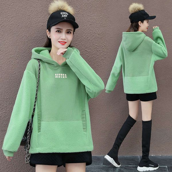 cashmere and thickened sweater women's loose korean version fall / winter 2020 new style young fashion hooded splicing jacket, Black
cashmere and thickened sweater women's loose korean version fall / winter 2020 new style young fashion hooded splicing jacket, Black