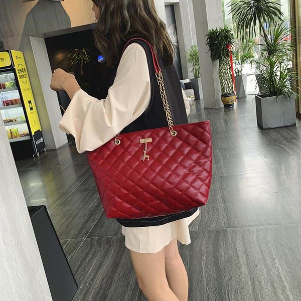 2020 fashion folding women's large size handbag ladies casual deer decorative pu shoulder bag lingge beach chain bolsa feminina
2020 fashion folding women's large size handbag ladies casual deer decorative pu shoulder bag lingge beach chain bolsa feminina