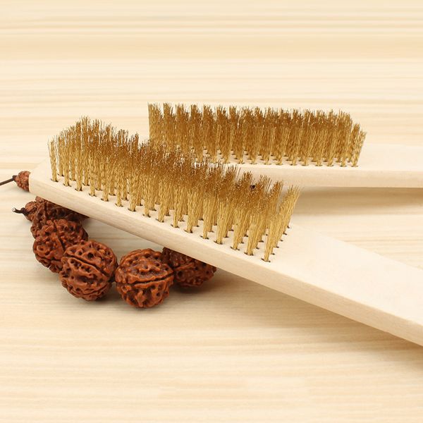 3pcs wire household wooden handle copper plate steel cleaning brush manual deformation resistance rust removal tool q1221
3pcs wire household wooden handle copper plate steel cleaning brush manual deformation resistance rust removal tool q1221