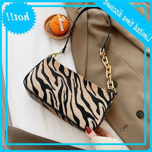 zebra pattern small flowers pu leather shoulders for 2021 trending chains handbags women branded trend
zebra pattern small flowers pu leather shoulders for 2021 trending chains handbags women branded trend