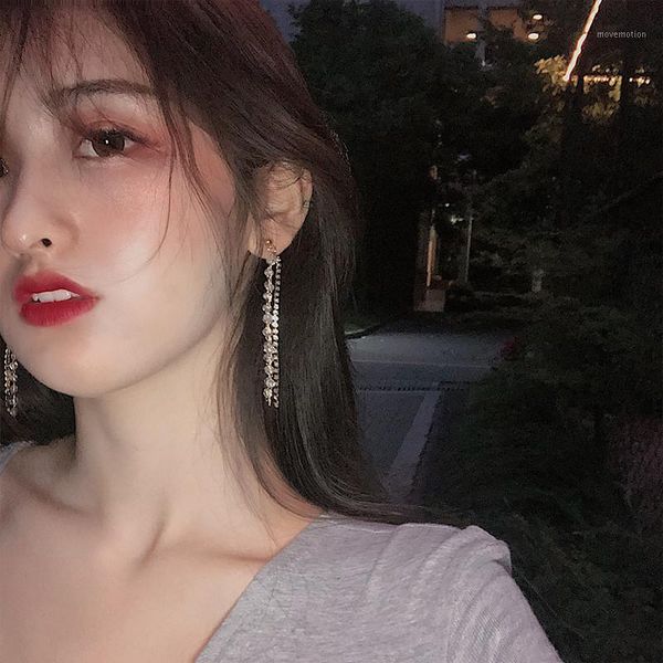 korean style women sweet long crystal rhinestone tassel pendant earrings jewellery1, Silver
korean style women sweet long crystal rhinestone tassel pendant earrings jewellery1, Silver