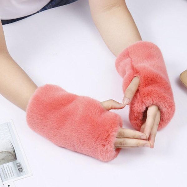 five fingers gloves winter imitation fur half-finger leopard female students thickening fashion cute plush sleeves hand warmer e91, Blue;gray
five fingers gloves winter imitation fur half-finger leopard female students thickening fashion cute plush sleeves hand warmer e91, Blue;gray